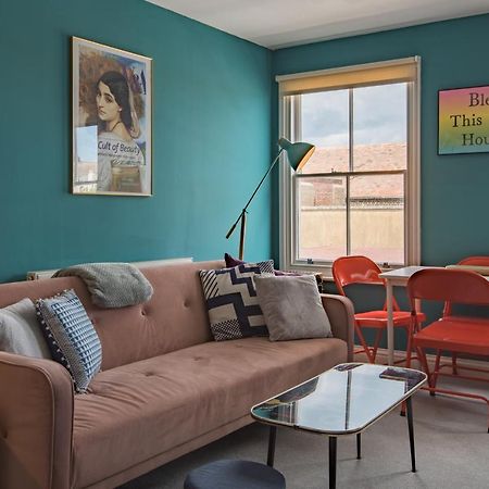Blackhorse Loft - Spacious Apartment By The Sea Deal Exterior foto