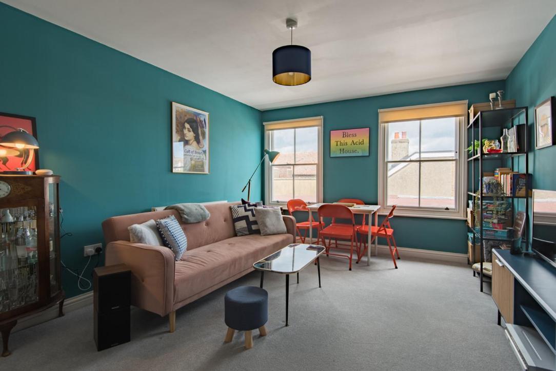 Blackhorse Loft - Spacious Apartment By The Sea Deal Exterior foto